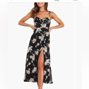 Petal and pup dress. Worn once. Great for weddings or events!